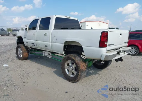2004 Chevrolet Silverado 2500Hd Lt из США, поврежденный, VIN 1GCHK23154F139623